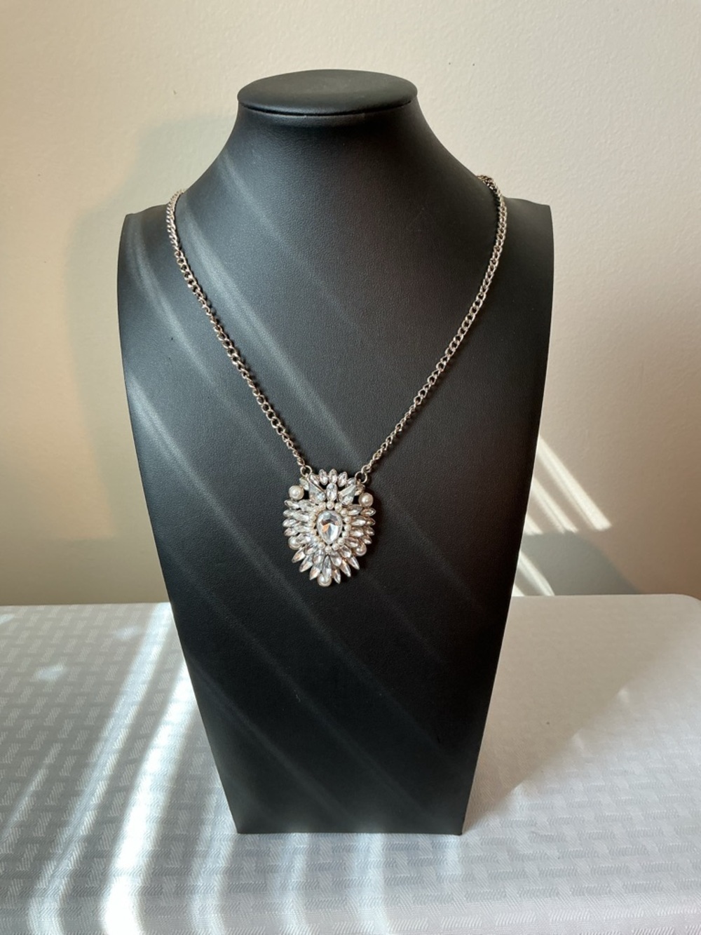 Ann Taylor Loft Vintage Teardrop and Faux Pearl Pendant Necklace